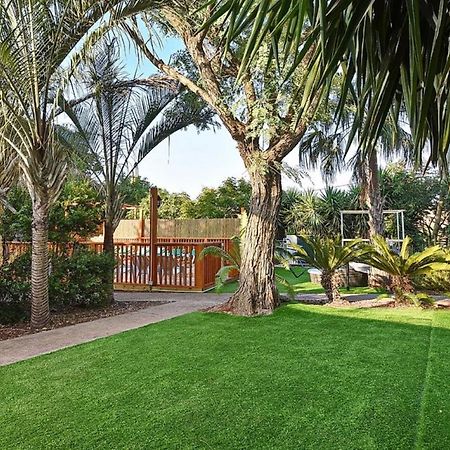 Вилла Hawaii Mansion Рош-Пинна Экстерьер фото